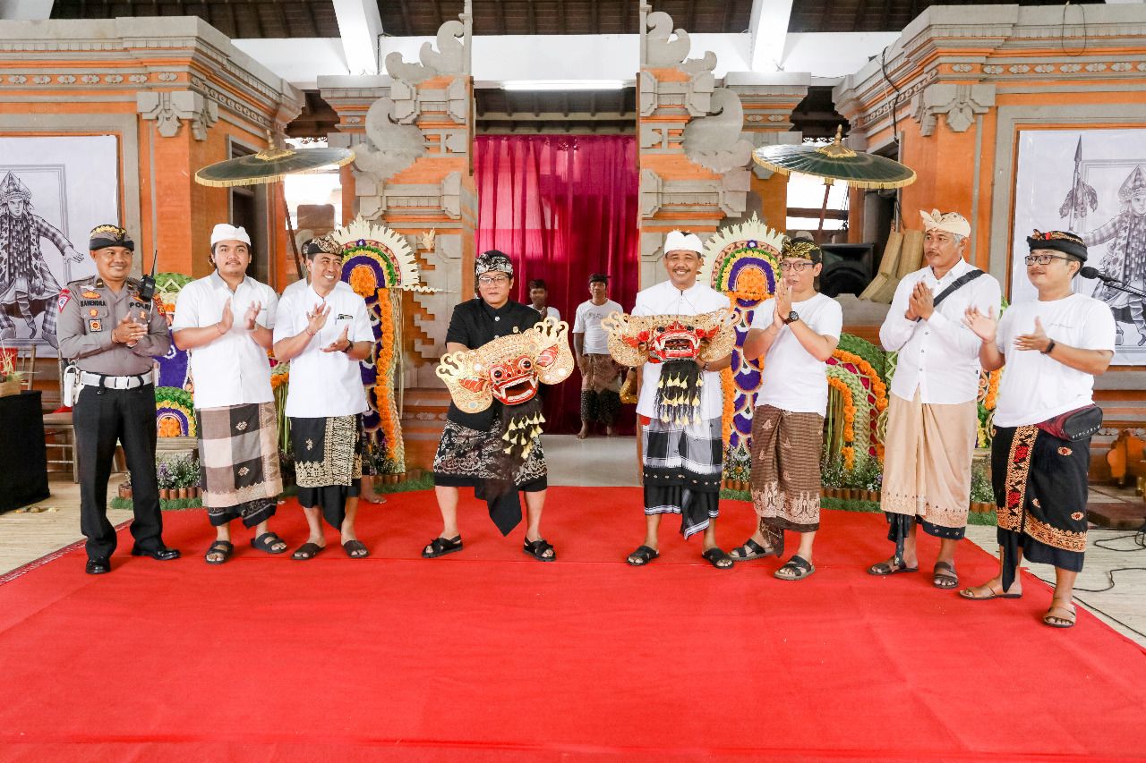 podiumnews.com-Bupati Giri Prasta Buka JAMFEST 